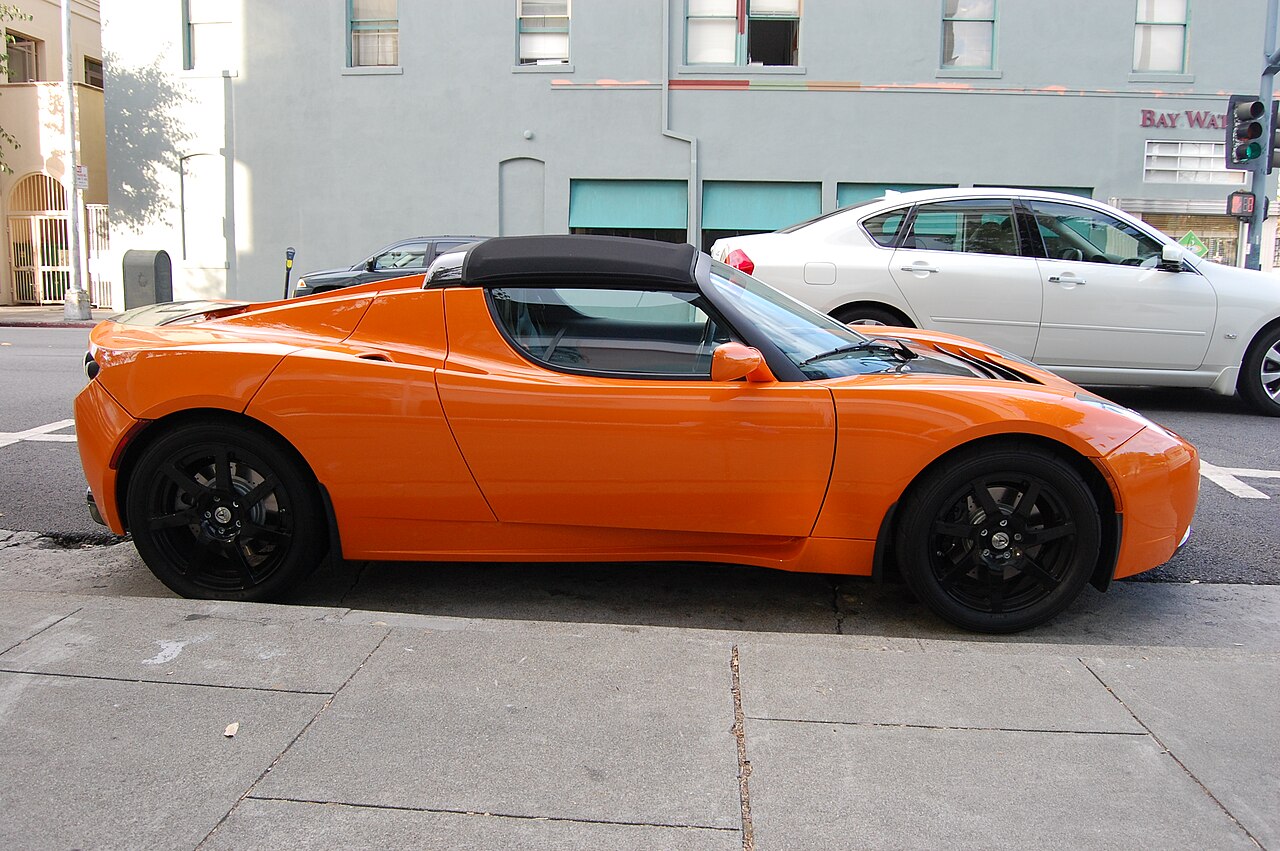 2008 Tesla Roadster Base side profile
